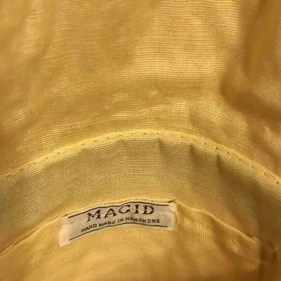 Vintage Magid made in Hong Kong beaded purse. - Picture 6 of 7